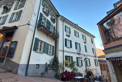/international/ch/lugano-zona-cattedrale-lugano-ticino-310105374237/