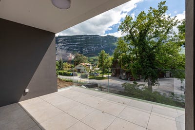 /international/ch/chemin-des-marais-vessy-geneva-310108245376/