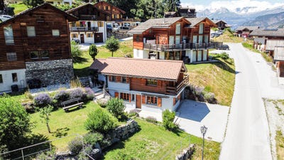 /international/ch/route-des-barmes-8-st-jean-vs-valais-310106707275/