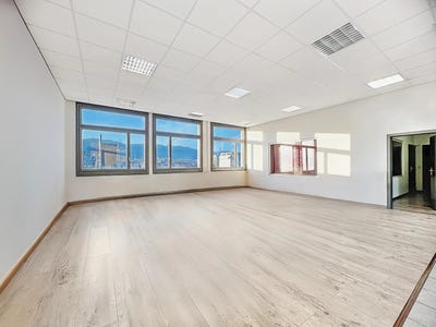 /international/ch/satigny-geneva-310106743988/