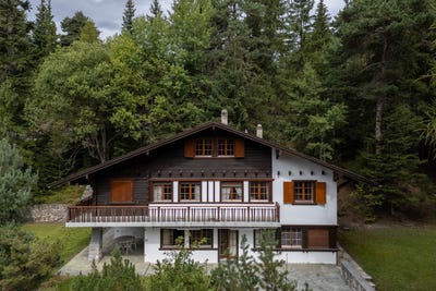 /international/ch/valais-crans-montana-valais-310107444650/