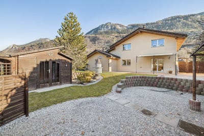/international/ch/proche-de-sierre-chalais-valais-310100909545/?lang=en