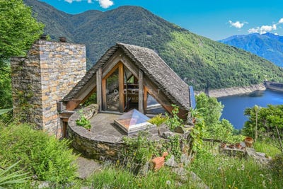 /international/ch/mergoscia-ticino-310108921786/