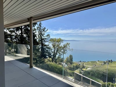 /international/ch/bourg-en-lavaux-vaud-310104916818/