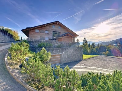 /international/ch/dans-un-ecrin-de-verdure-chesieres-vaud-310105015417/