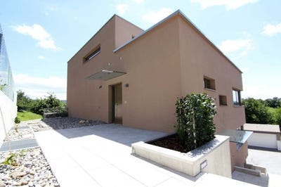 /international/ch/trottenweg-6b-dottingen-aargau-310106855502/