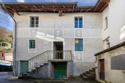 /international/ch/via-purasca-inferiore-41-purasca-ticino-310107702384/