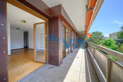 /international/ch/rolle-vaud-310108893431/