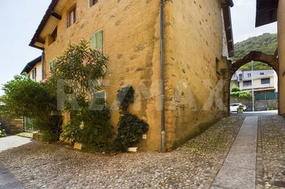 /international/ch/gravesano-ticino-310097817855/