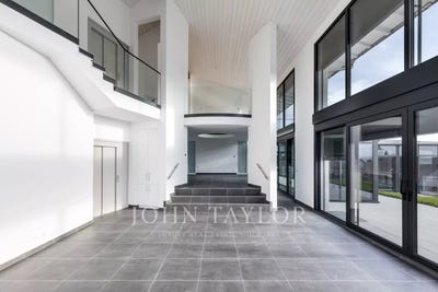 /international/ch/villars-sainte-croix-vaud-310103215423/