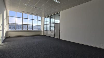 /international/ch/bachenbulach-zurich-310108756677/