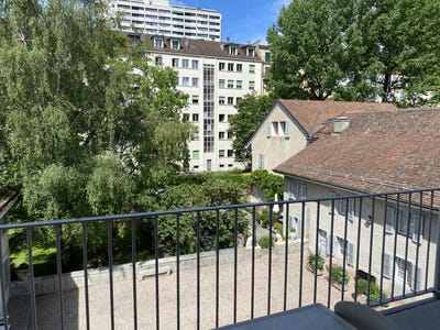 /international/ch/carouge-ge-geneva-310108508331/