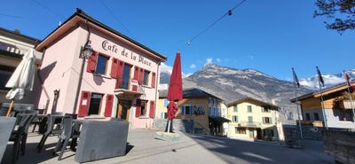 /international/ch/place-du-village-3-saxon-valais-310100906911/