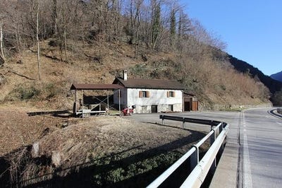 /international/ch/giornico-ticino-310100935671/