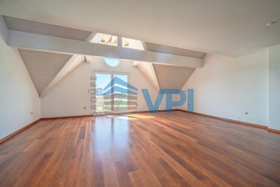 /international/ch/chemin-du-petit-eysins-eysins-vaud-310108306153/