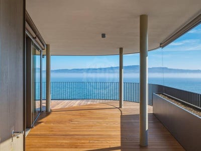 /international/ch/pieds-dans-l-eau-grandson-vaud-310105966368/