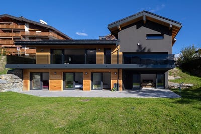 /international/ch/valais-crans-montana-valais-310107444670/