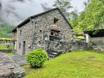 /international/ch/cavergno-ticino-310101440389/?lang=it