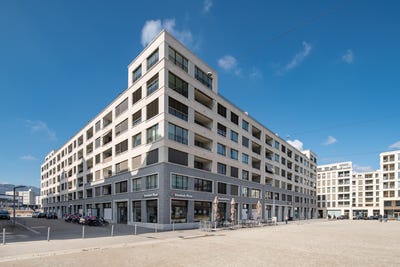 /international/ch/schulgutstrasse-4-dietikon-zurich-310101443617/?lang=id