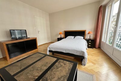 /international/ch/rue-de-lausanne-68-geneve-geneva-310101440750/?lang=id