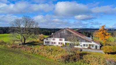 /international/ch/les-bourquins-de-vent-6-la-cote-aux-fees-canton-of-neuchatel-310109075724/