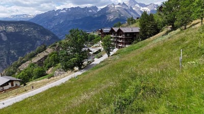 /international/ch/ahorlistrasse-visperterminen-valais-310109122907/