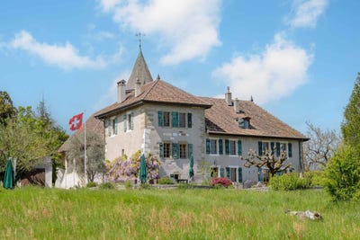 /international/ch/satigny-satigny-geneva-310103799638/