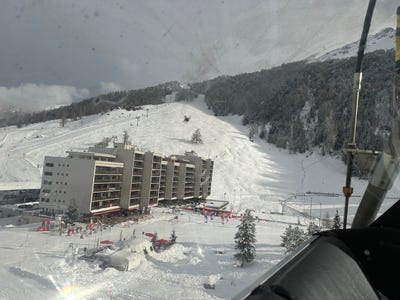 /international/ch/20-m-des-installations-et-pistes-de-ski-siviez-nendaz-valais-310108759014/