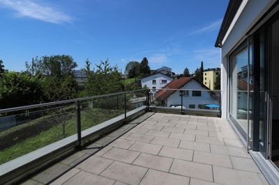 /international/ch/etzelstrasse-22-hombrechtikon-zurich-310106421224/