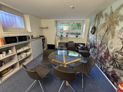 /international/ch/auf-anfrage-zurich-zurich-310101495955/?lang=id