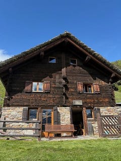 /international/ch/cavagnago-ticino-310108554404/