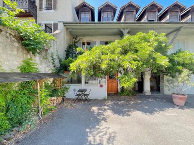 /international/ch/cartigny-geneva-310101512194/?lang=id