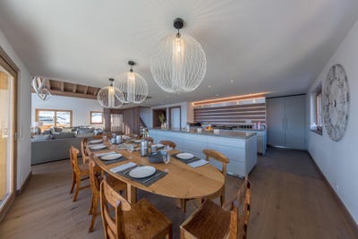 /international/ch/route-des-indivis-heremence-valais-310104562213/?lang=th