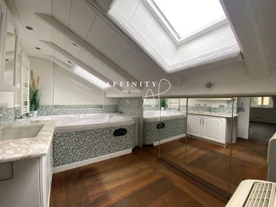 /international/ch/carouge-geneva-310120569437/