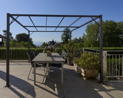 /international/ch/entre-lac-et-mont-blanc-genolier-vaud-310108428875/