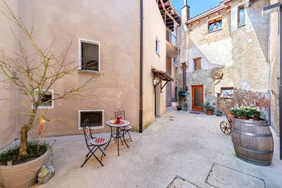/international/ch/via-19-giugno-nr-6-carabbia-ticino-310100906809/?lang=zh-tw