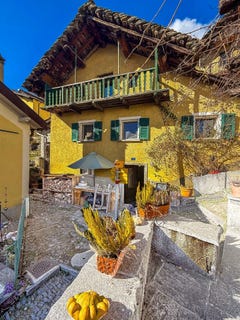 /international/ch/sta-maria-in-calanca-grisons-310108419424/