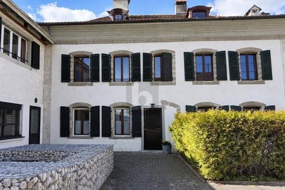 /international/ch/gingins-vaud-310108285341/