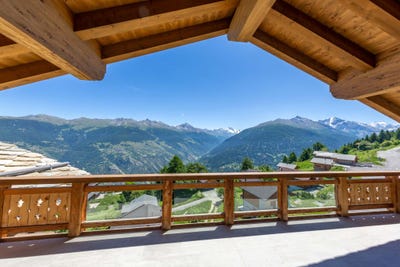 /international/ch/route-des-indivis-heremence-valais-310103514851/
