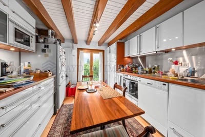 /international/ch/choulex-geneva-310103244953/
