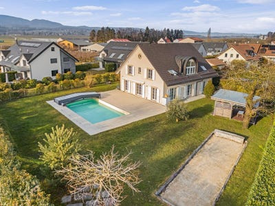 /international/ch/denens-vaud-310108157617/