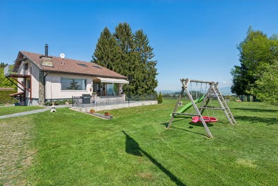 /international/ch/chemin-de-la-maison-rouge-1-mollie-margot-vaud-310107739046/