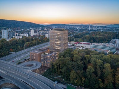 /international/ch/richtistrasse-2-wallisellen-zurich-310105738806/