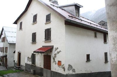 /international/ch/airolo-ticino-310100935327/