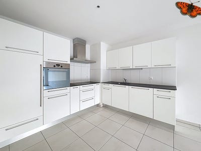 /international/ch/route-st-nicolas-de-flue-8a-fribourg-canton-of-fribourg-310100912656/