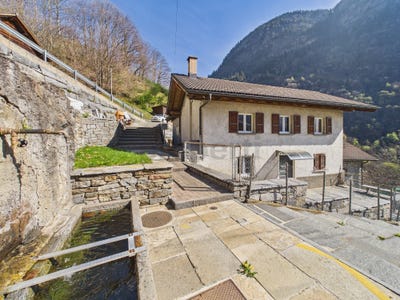 /international/ch/buseno-grisons-310108270510/