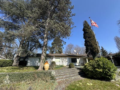 /international/ch/rue-de-chene-bougeries-chene-bougeries-geneva-310100364725/