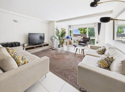 /international/ch/montreux-vaud-310108555616/