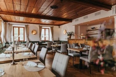 /international/ch/bern-canton-of-bern-310108589400/