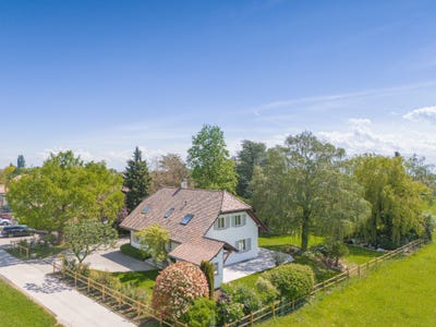 /international/ch/chem-de-la-renaliere-9-1274-grens-switzerland-grens-vaud-310119950862/